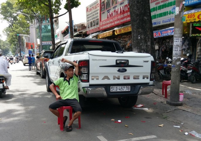 T&aacute;i diễn thất thu ph&iacute; đậu &ocirc;t&ocirc; - Ảnh 2.