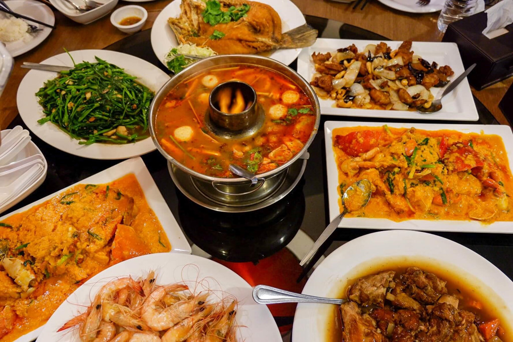 Di Thai xem doi tuyen Viet Nam, canh giac cac tro lua dao pho bien hinh anh 9 