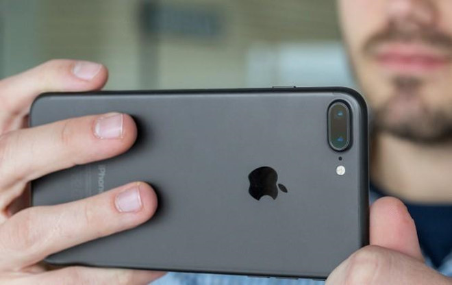 Bi khai tu, hang loat mau iPhone lai thanh chu luc cua Apple tai VN hinh anh 3 