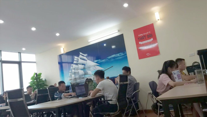 Một g&oacute;c ph&ograve;ng l&agrave;m việc của FAA.