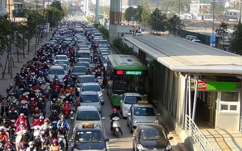 mo lan rieng cho xe buyt: di vao 
