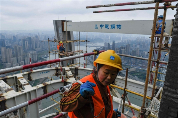 năm 2020, rủi ro kinh tế ch&iacute;nh của Trung Quốc kh&ocirc;ng đến từ cuộc chiến thương mại, m&agrave; từ thị trường bất động đang rơi v&agrave;o lạm ph&aacute;t của nước n&agrave;y.
