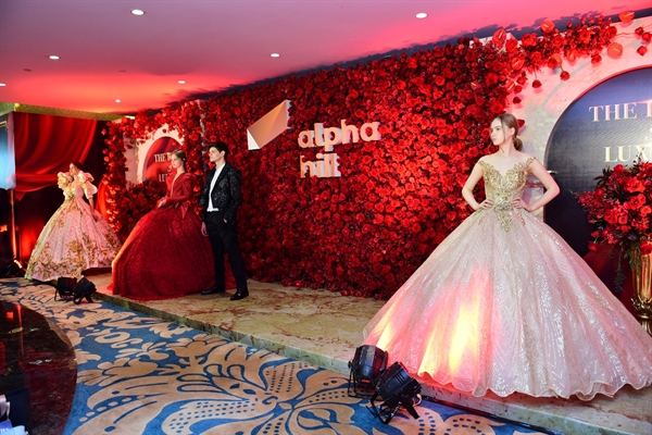Alpha City – giai đoạn 2 và cú “hattrick” chinh phục thị trường BĐS hạng sang Sự kiện “The Icon of Luxury” đã tạo được một “dấu ấn thượng lưu” đích thực trong mắt những nhà đầu tư sành sỏi
