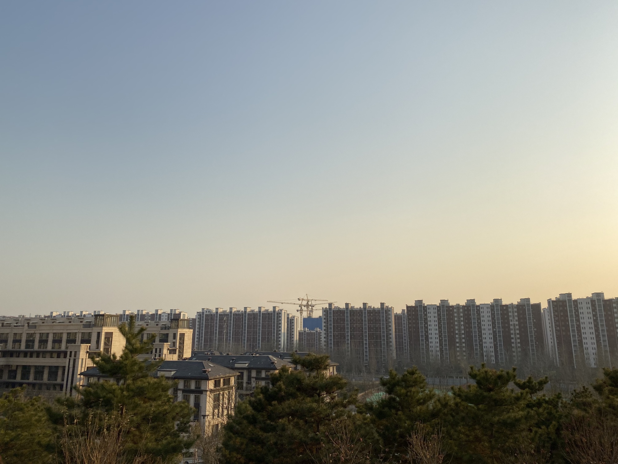 Những căn chung cư gi&aacute; rẻ mọc san s&aacute;t nhau ở Bắc Kinh