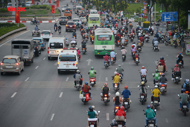 Ch&uacute; th&iacute;ch ảnh