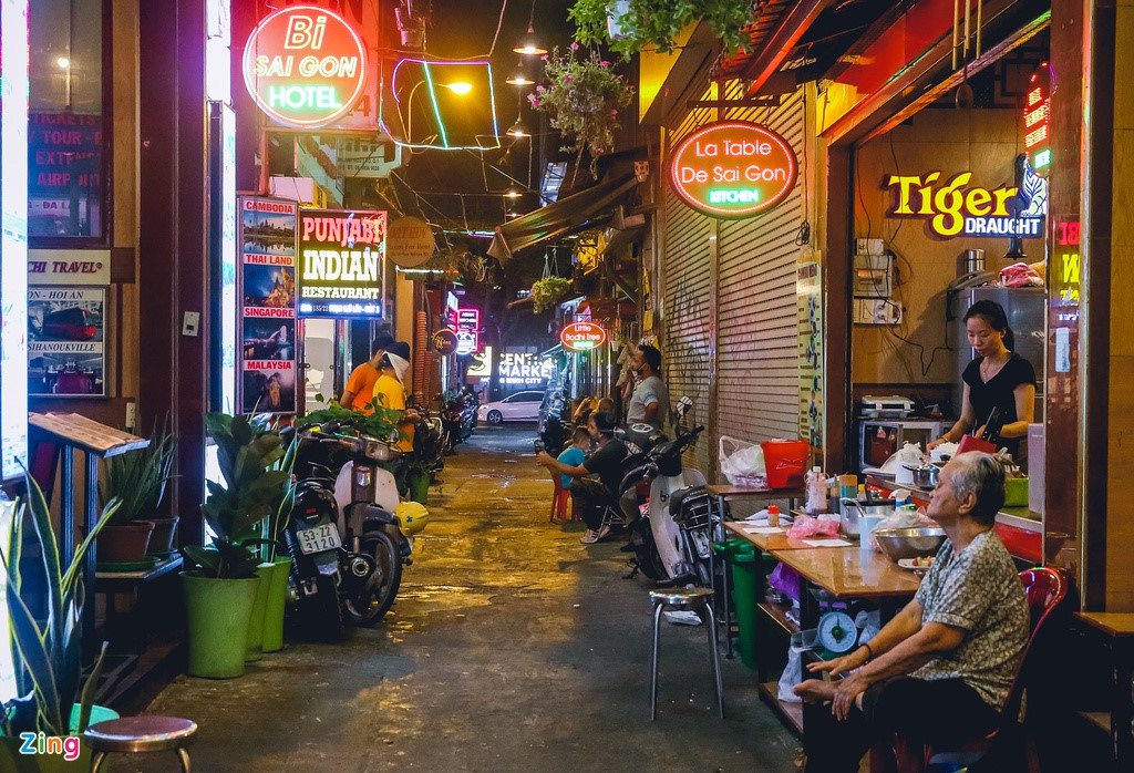 Pho Tay Bui Vien van diu hiu sau khi het cach ly xa hoi hinh anh 6 bv6_zing.jpg