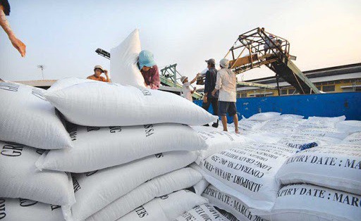 G&oacute;i thầu 300.000 tấn gạo G2G của Philippines: Mới chỉ đạt 189.000 tấn