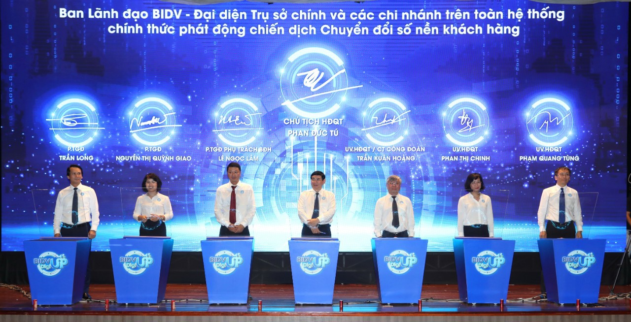 Đẩy mạnh chuyển đổi số, BIDV hướng tới mục tiêu “Lấy khách hàng là trung tâm”