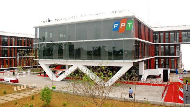Không có nhà đầu tư nào tham gia phiên đấu giá trọn lô 46 triệu cổ phiếu FPT của SCIC