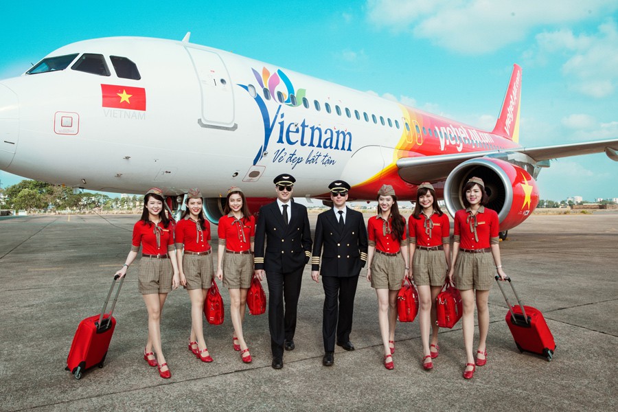 Kết quả 2 quý, Vietjet lỗ vận chuyển hàng không 2.111 tỷ, lợi nhuận hợp nhất 73 tỷ, tăng tích luỹ tiền mặt