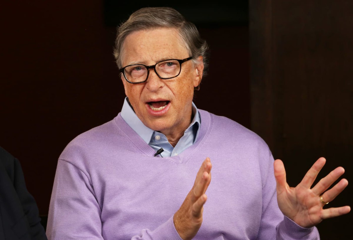 Khó tính khét tiếng, Bill Gates từng gửi mail 'châm biếm, chỉ trích' nhân viên lúc nửa đêm