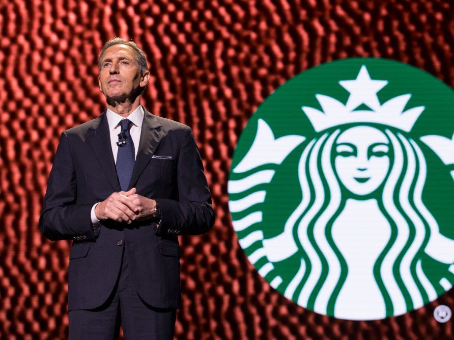 Cựu CEO Starbucks: “Không chỉ khách hàng, nhân viên cũng là thượng đế”