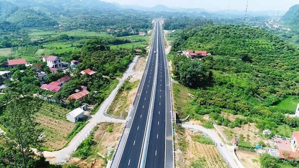 VNDIRECT: Đầu tư công là tiêm điểm nửa cuối năm 2020, tăng trưởng GDP có thể đạt 3,5%