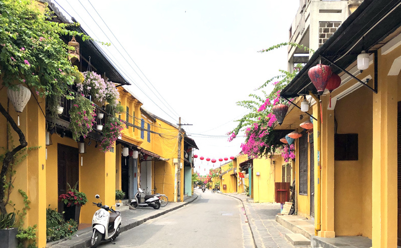 Dịch bệnh chưa qua, doanh nghiệp du lịch lại lo mùa thấp điểm sắp đến