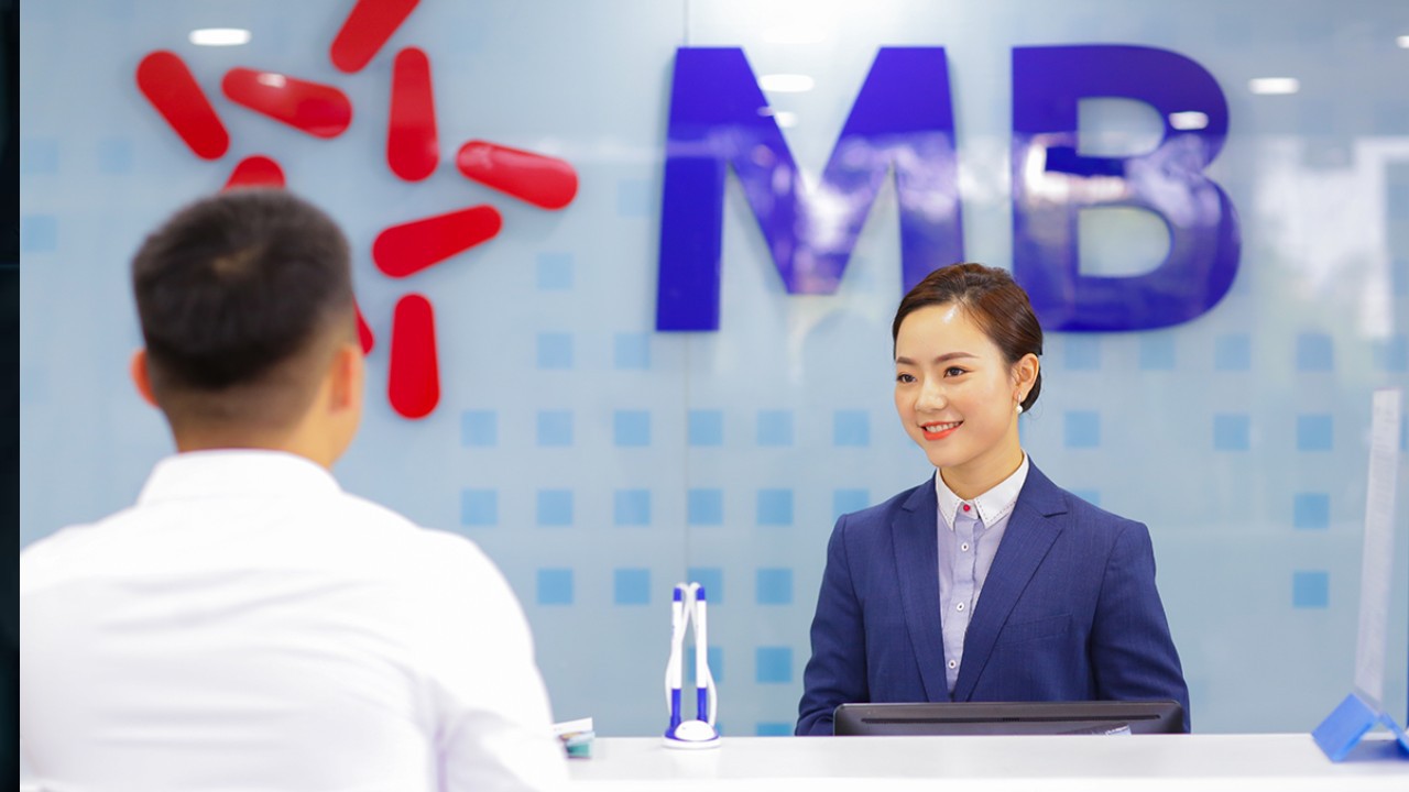 Cấp tín dụng cho dự án điện gió và điện mặt trời: Bước chân người tiên phong