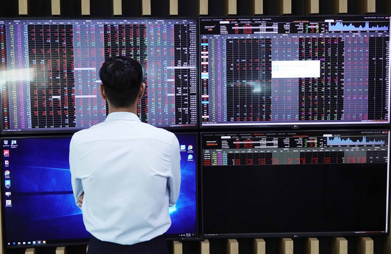 Lọt top các chỉ số tăng tốt nhất thế giới trong tháng 8, điều gì chờ đợi VN-Index?