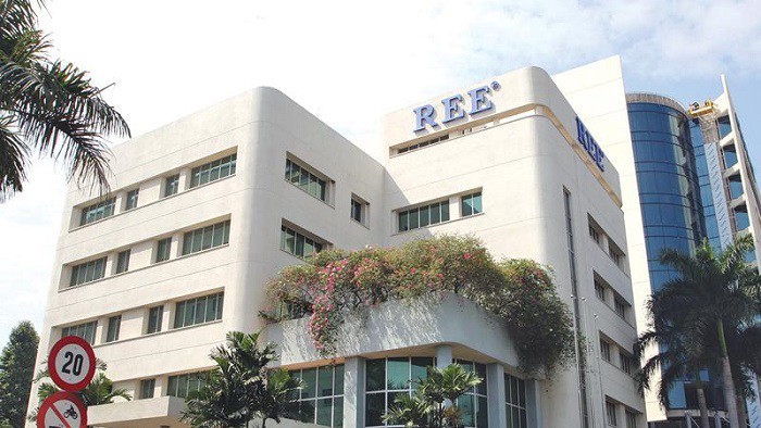 Cơ điện lạnh (REE) chuyển sở hữu mảng điện, nước và bất động sản về các công ty con