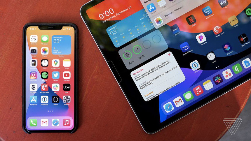 iOS mới khiến hàng loạt iPhone cũ bị hao pin