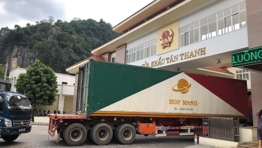 Trung Quốc yêu cầu khử trùng đối với thanh long và container lạnh từ Việt Nam
