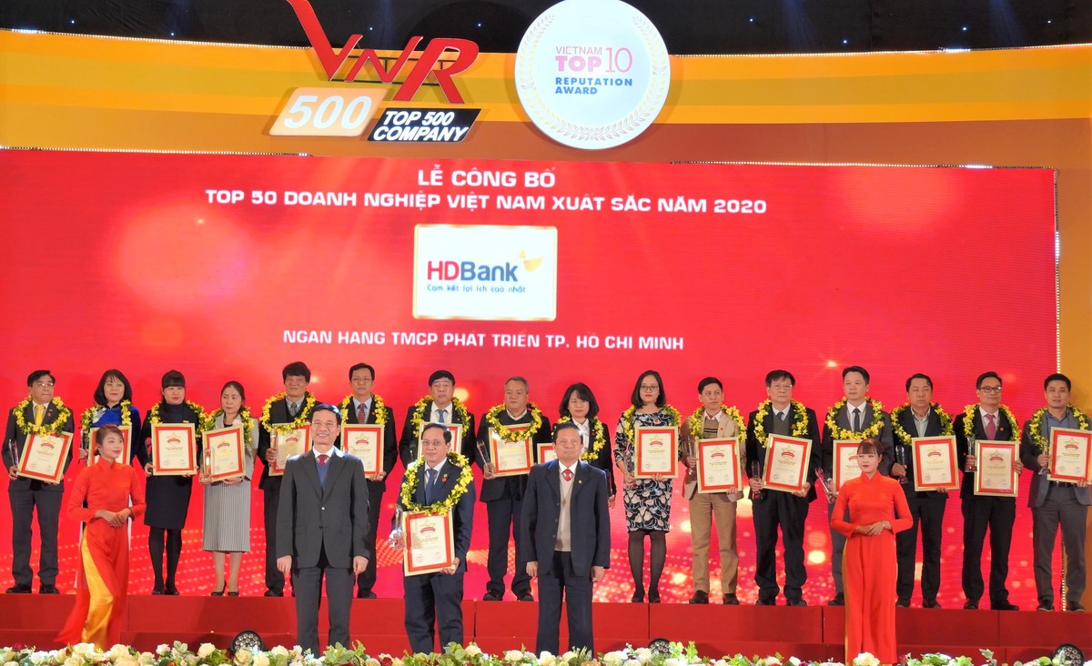 HDBank lọt Top 50 doanh nghiệp xuất sắc nhất Việt Nam năm 2020