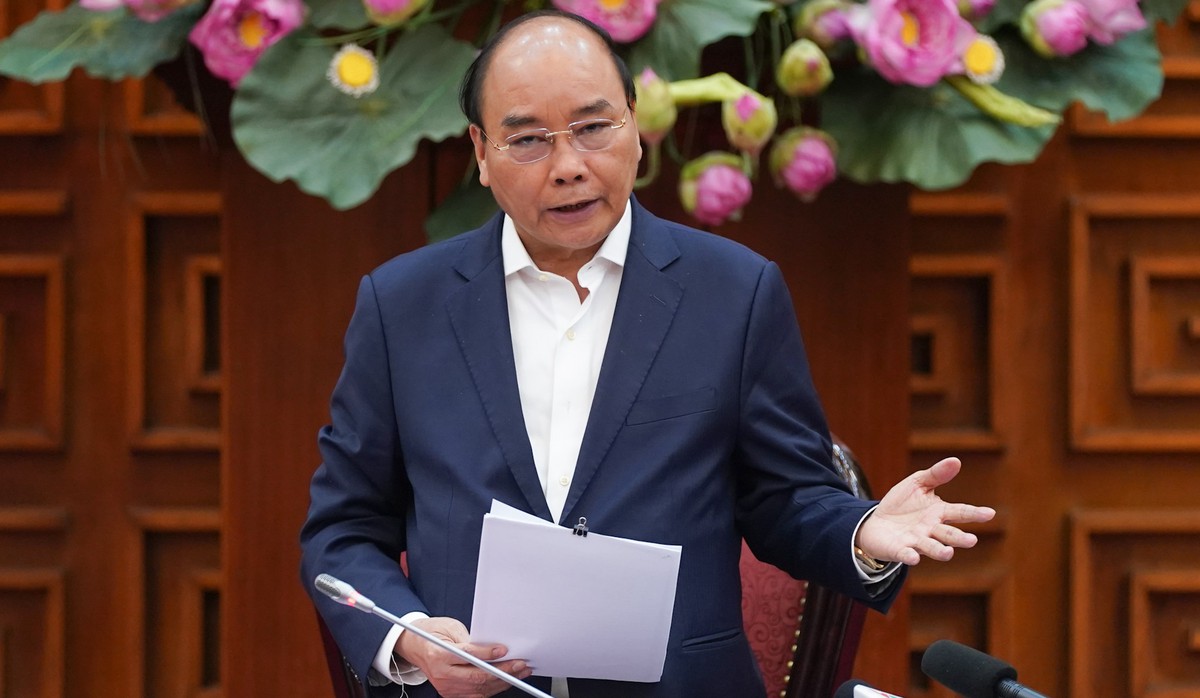 Tạm dừng chuyến bay từ các nước có chủng biến thể mới của vi rút SARS-CoV-2