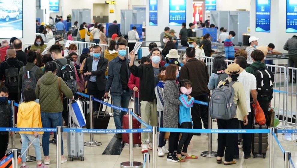 Sân bay Nội Bài đề nghị xét nghiệm cho 3.200 cán bộ, nhân viên