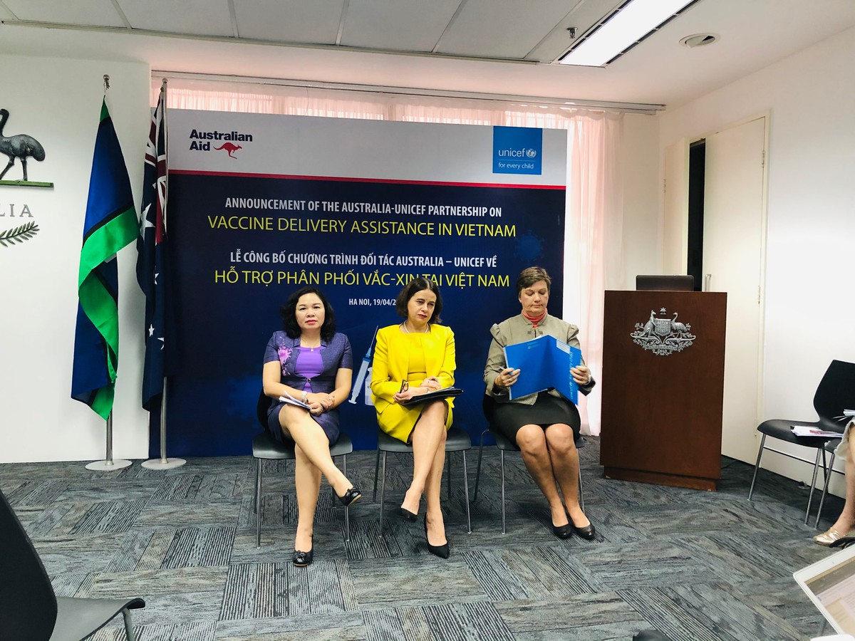 Australia và UNICEF hỗ trợ 13,5 triệu USD cho chương trình tiêm vắc xin Covid-19 tại Việt Nam