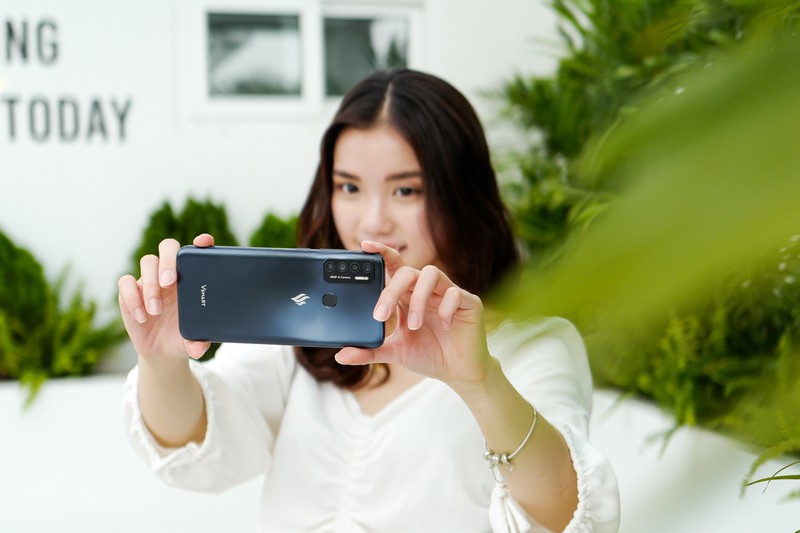 Doanh số điện thoại Vsmart tăng gấp đôi sau khi giảm giá sốc