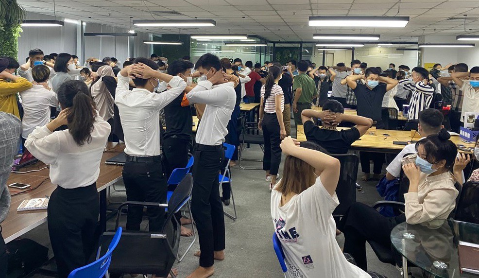 Đánh sập sàn ngoại hối điều chỉnh thắng thua theo ý muốn, quy mô “khủng” nhất từ trước đến nay
