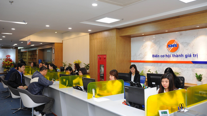 Lãi gần nghìn tỷ đồng với các cổ phiếu ngân hàng SHB, TCB, STB, Chứng khoán SHS vẫn chưa muốn chốt lời
