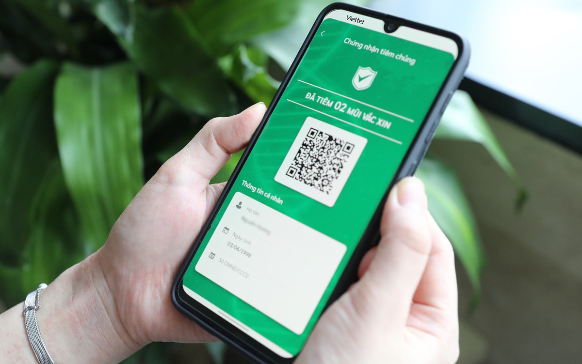 Thống nhất dùng chung một app theo dõi sức khoẻ, người có app đỏ thì ở nhà