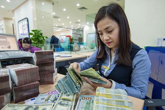 Nối dài lợi thế cho doanh nghiệp vay ngoại tệ