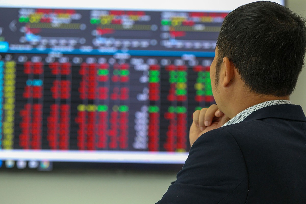 Trước giờ giao dịch 18/10: Tuần họp Quốc hội và đáo hạn phái sinh