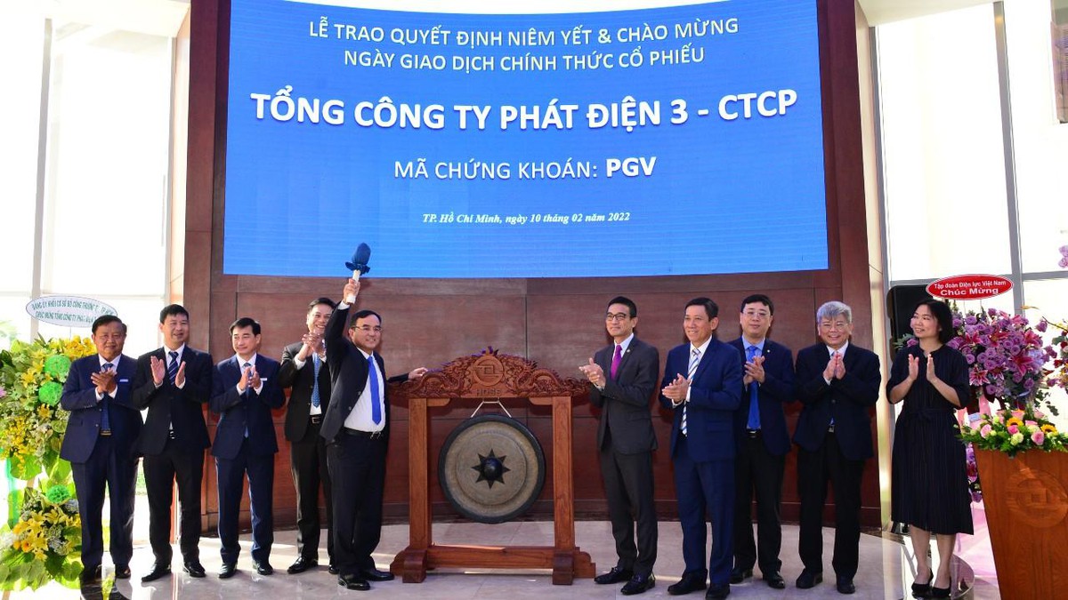 Phiên giao dịch đầu tiên của PGV trên HOSE.