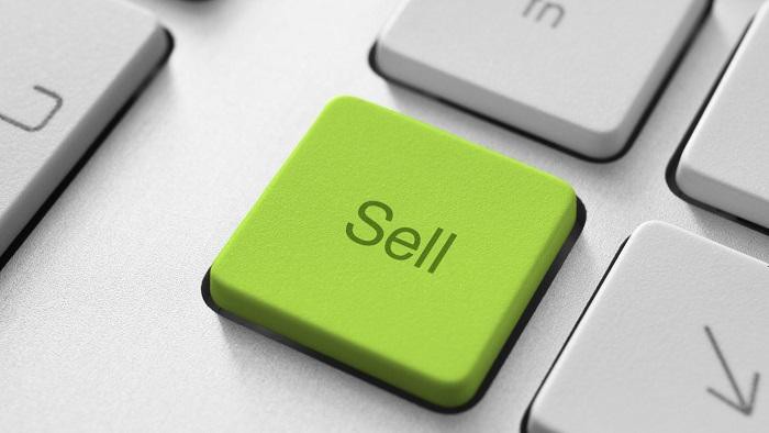 Người nhà lãnh đạo CEO Group tranh thủ chốt lời