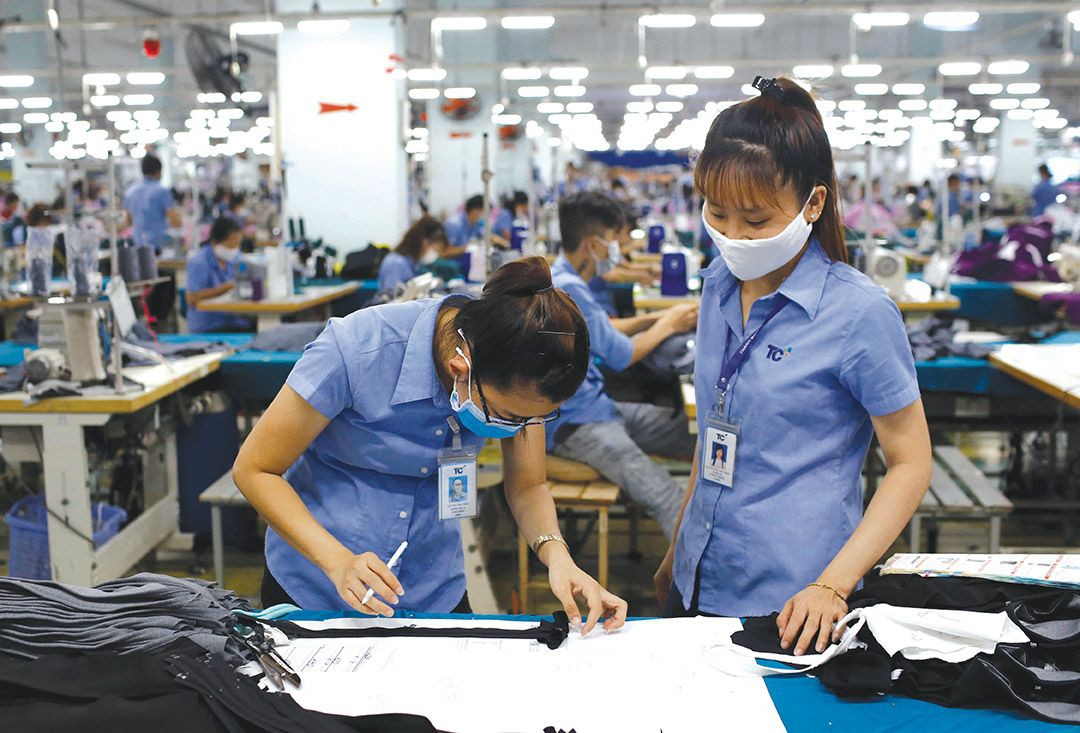 Trong quý đầu năm, ba nhóm hàng xuất khẩu chính của ngành công nghiệp dệt may đã đạt giá trị xuất khẩu 10,85 tỷ USD (Ảnh minh họa).