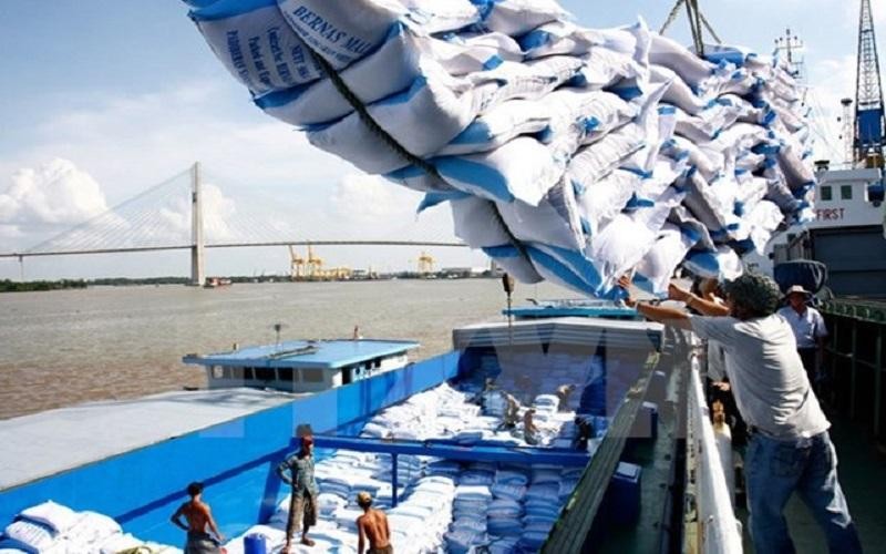 Doanh nghiệp xuất khẩu gạo vẫn "kêu" khó tiếp cận vốn tín dụng từ các ngân hàng (Ảnh minh họa)