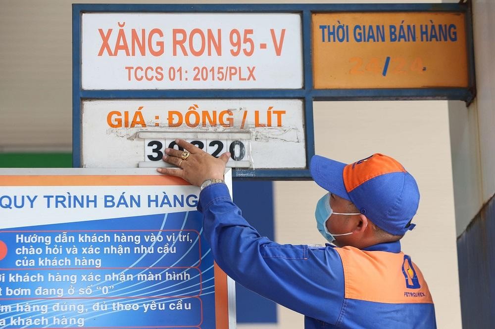 Áp lực từ giá xăng dầu dự kiến sẽ được giảm thiểu (Ảnh minh họa)