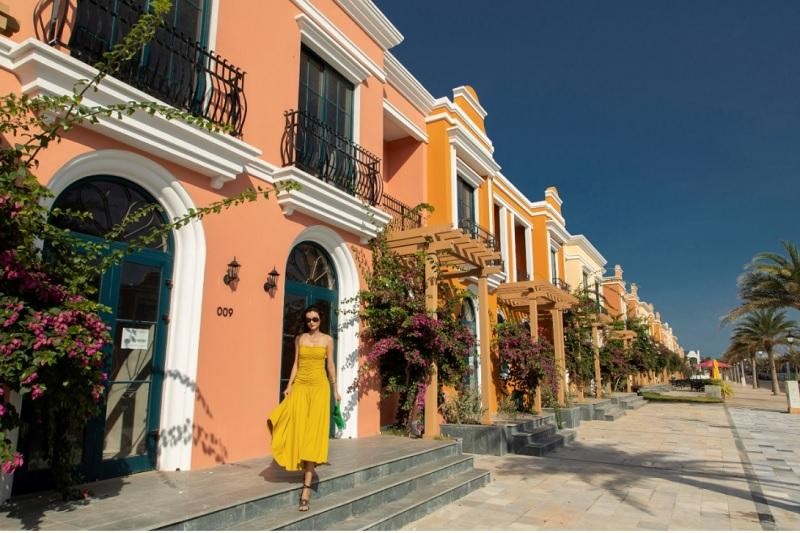 Lần đầu tiên đến NovaWorld Phan Thiet nhưng cô nàng travel blogger thật sự bất ngờ vì Novaland đã biến những vùng đất vốn rất hoang sơ trở nên lộng lẫy
