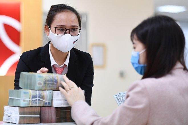Nguồn vốn giá rẻ giảm mạnh ở nhiều ngân hàng (Hình minh họa).