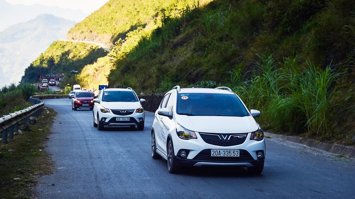 Sự xuất hiện của VinFast Fadil đã phá vỡ hoàn toàn thế thống trị một thời của bộ đôi xe cỡ A đến từ Hàn Quốc.