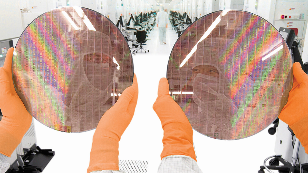 Samsung cạnh tranh quyết liệt với TSMC ở mảng đúc chip