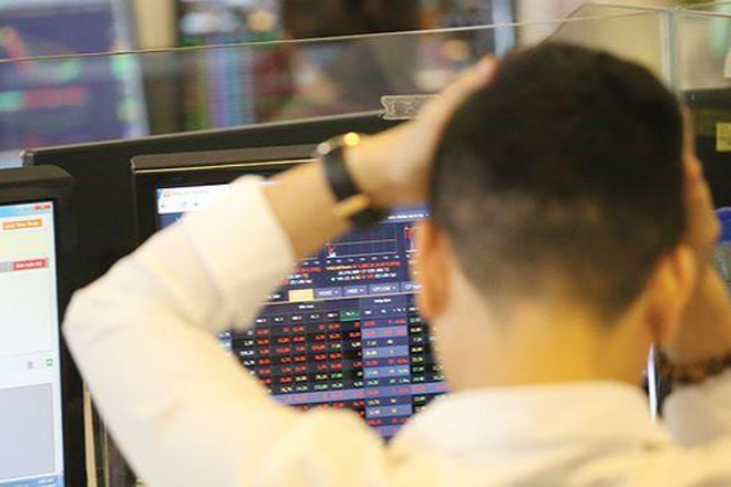 VN-Index đang phản ứng tiêu cực trước thông tin tăng lãi suất điều hành (Ảnh minh hoạ)