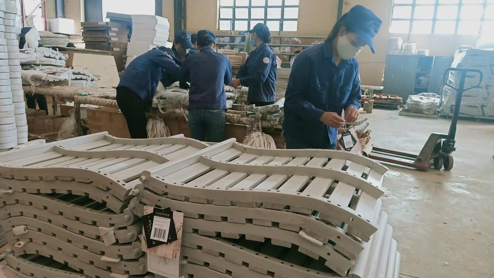 Đơn hàng xuất khẩu gỗ sang Mỹ, EU bị sụt giảm. Ảnh minh họa: Tổng cục Lâm nghiệp