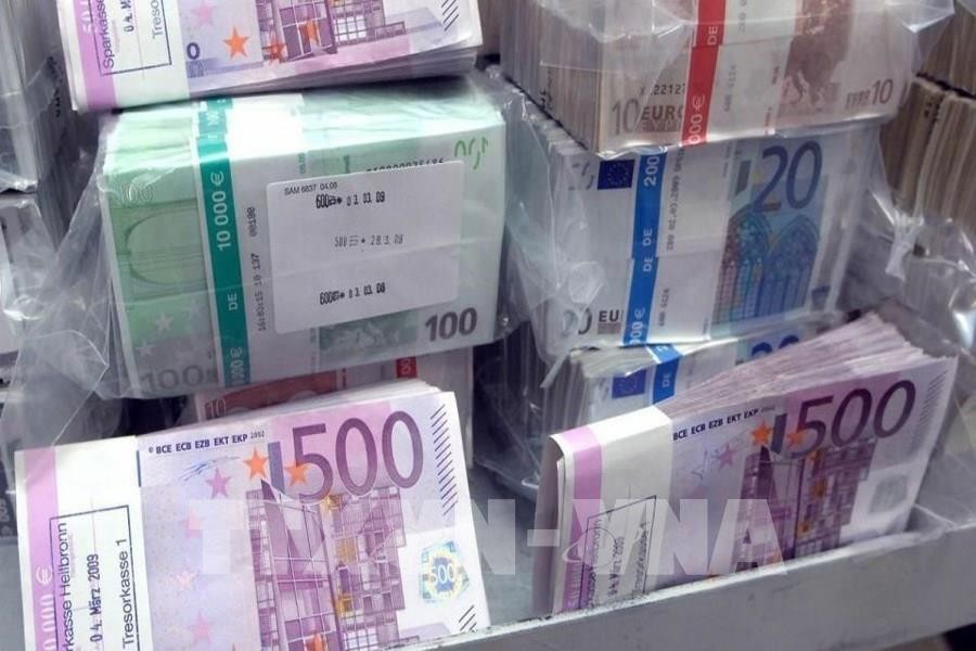 Pháp chi 100 tỷ euro để hỗ trợ người dân ứng phó lạm phát. Ảnh: IRNA/TTXVN