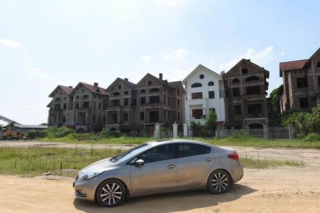 Nếu chịu khó tìm kiếm, hiện tại, nhà đầu tư chuyên nghiệp sẽ phát hiện những món hàng hấp dẫn.