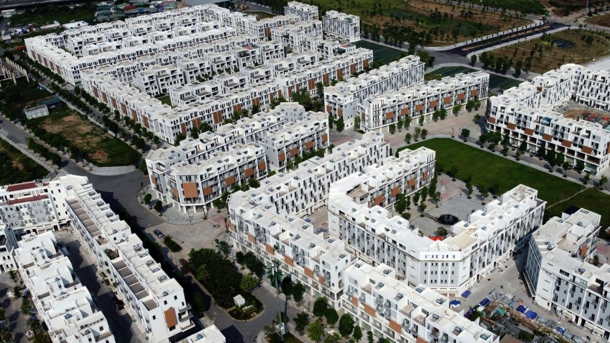 Giá nhà biệt thự, liền kề giảm sâu sau khi nguồn cung tăng mạnh