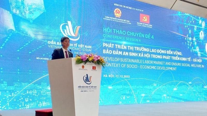 Hội thảo chuyên đề 4: “Phát triển thị trường lao động bền vững, bảo đảm an sinh xã hội trong phát triển kinh tế - xã hội”