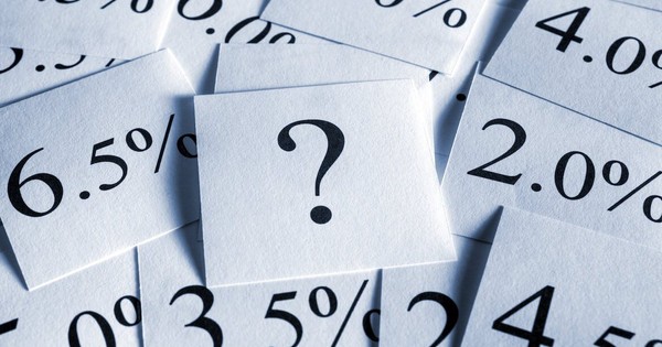 Người gửi tiền chóng mặt vì cùng một ngân hàng nhưng lãi suất mỗi nơi mỗi khác